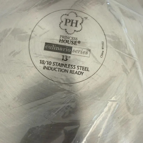Princess House 13” skillet with lid